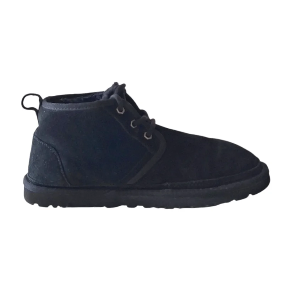 UGG Mens Neumel Black Suede Chukka Boot Sherpa Shearling Lined Logo 9